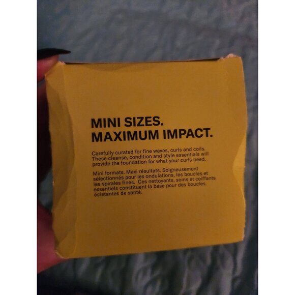 DevaCurl The Essential Starter Kit For Waves, Curls & Fine Hair NWT - Picture 3 of 3